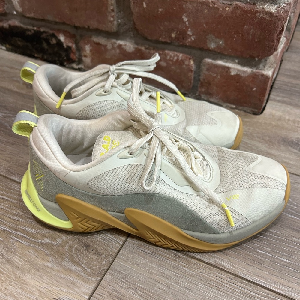 R.A.D® ONE V2 GREEN GUM
US: M 6 / W 7.5